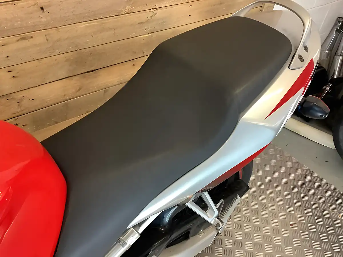 Used 2004 Honda Cbr - Interior and Exterior details 12