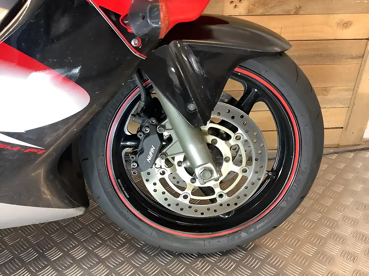 Used 2004 Honda Cbr - Interior and Exterior details 18