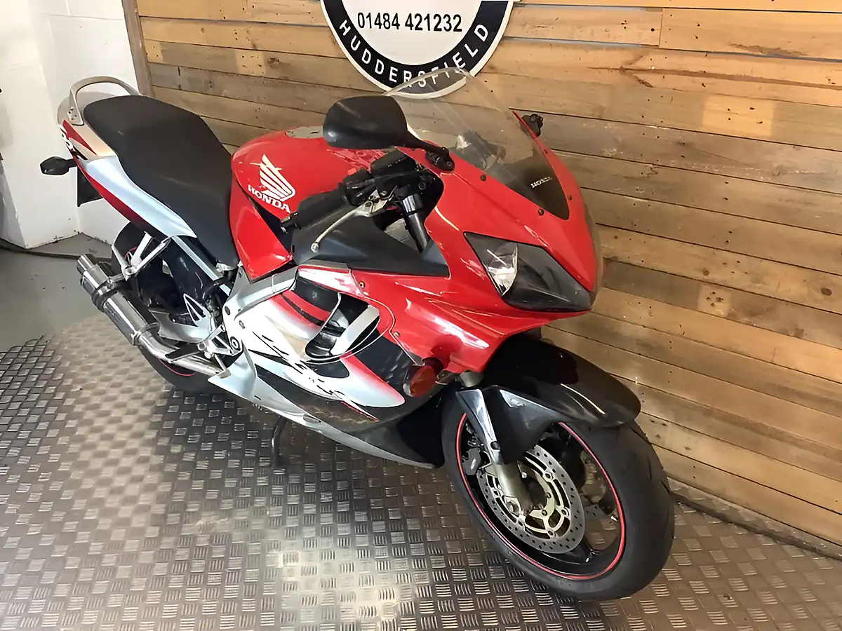 Used 2004 Honda Cbr - Interior and Exterior details 5