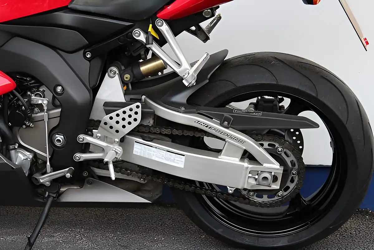 Used 2004 Honda CBR1000 Rr Red - Interior and Exterior details 16