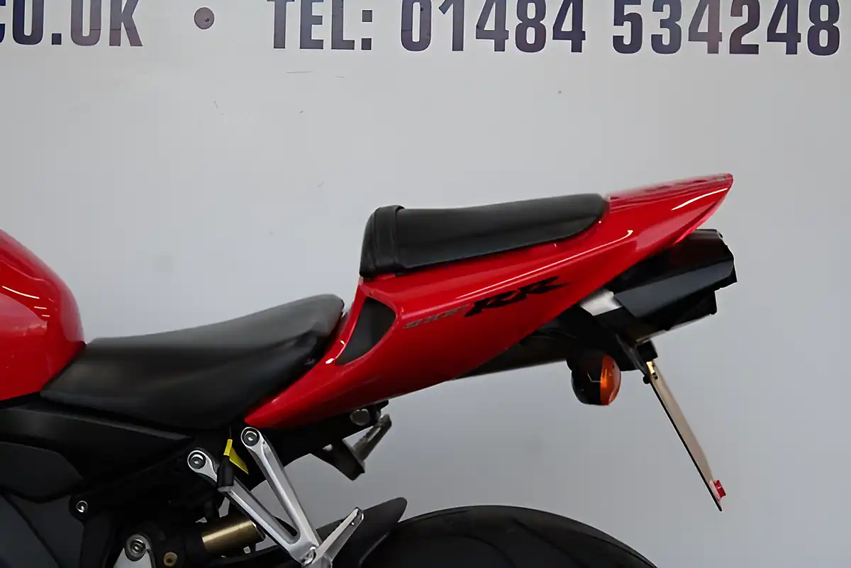 Used 2004 Honda CBR1000 Rr Red - Interior and Exterior details 17