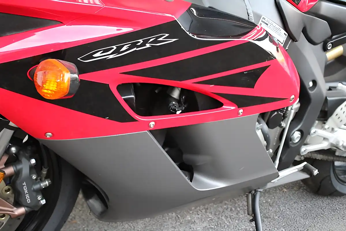Used 2004 Honda CBR1000 Rr Red - Interior and Exterior details 19