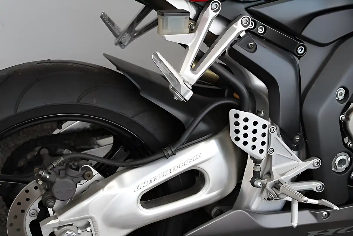 Used 2004 Honda CBR1000 Rr Red - Interior and Exterior details 8