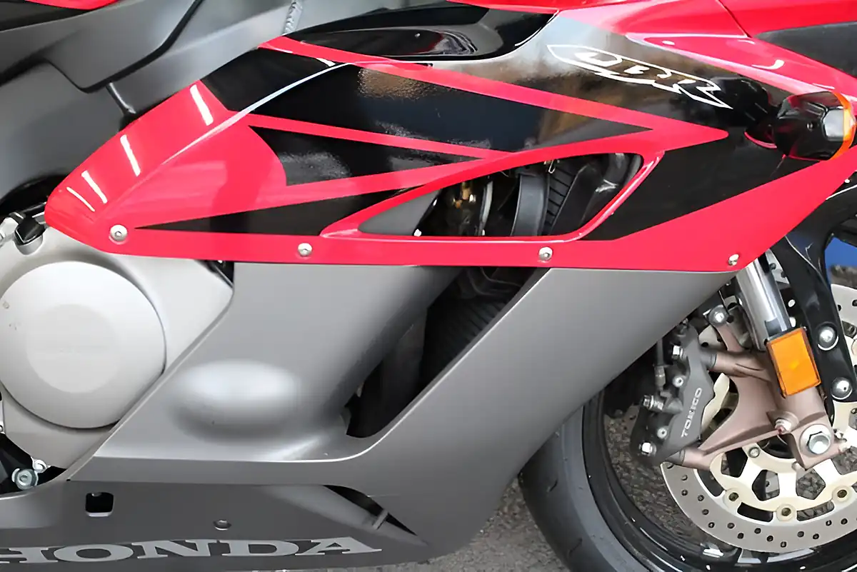 Used 2004 Honda CBR1000 Rr Red - Interior and Exterior details 9