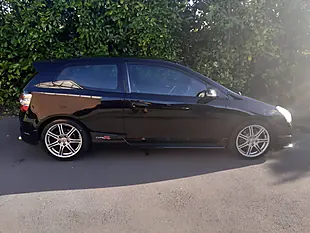 Used 2004 Honda Civic Type R Black - Interior and Exterior details 4