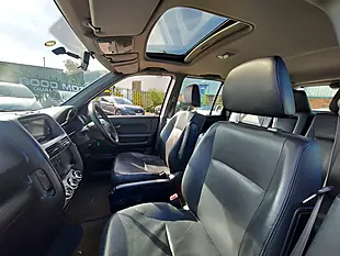 Used 2004 Honda Cr-V Executive Silver - Interior and Exterior details 14