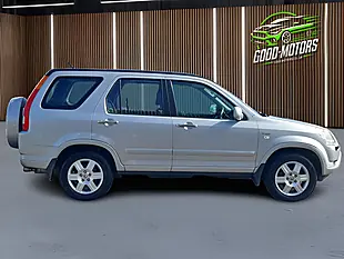 Used 2004 Honda Cr-V Executive Silver - Interior and Exterior details 9