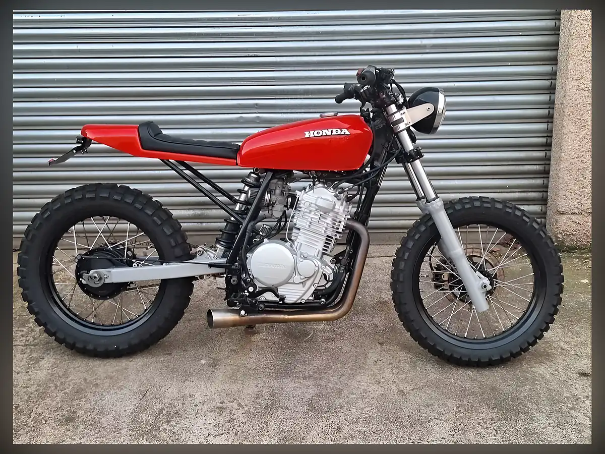Used 2004 Honda Xl Red - Interior and Exterior details 2