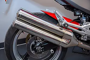 Used 2004 Kawasaki Z1000 Red - Interior and Exterior details 14
