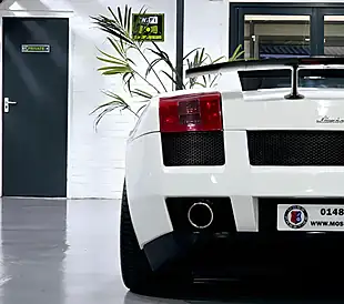 Used 2004 Lamborghini Gallardo Coupe White - Interior and Exterior details 11
