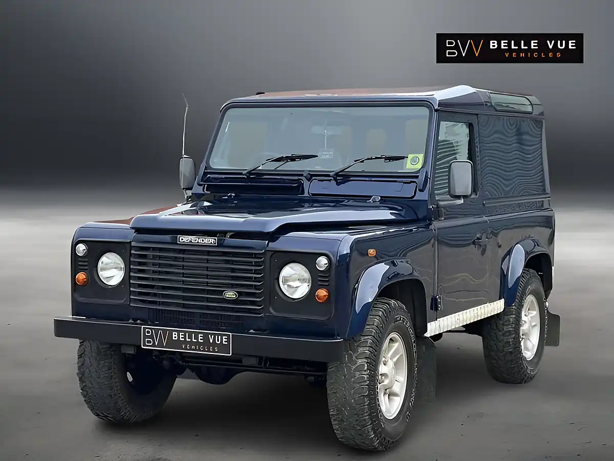Used 2004 Land Rover Defender 90 County Blue - Interior and Exterior details 11