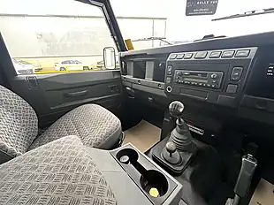 Used 2004 Land Rover Defender 90 County Blue - Interior and Exterior details 14