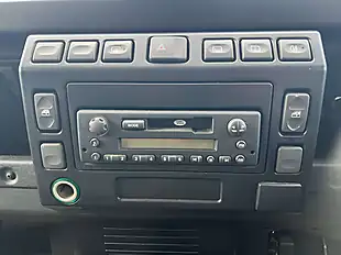 Used 2004 Land Rover Defender 90 County Blue - Interior and Exterior details 15
