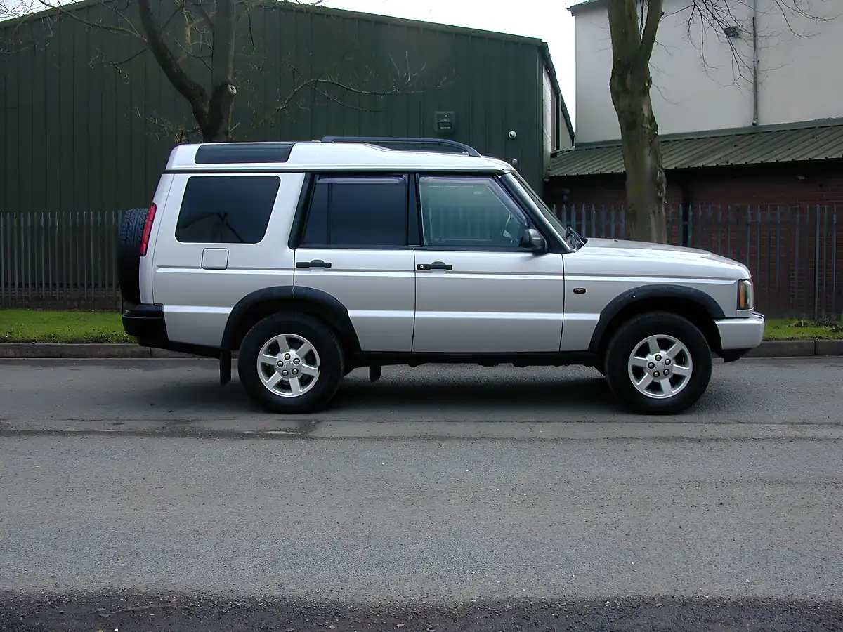Used 2004 Land Rover Discovery Hse Silver - Interior and Exterior details 2