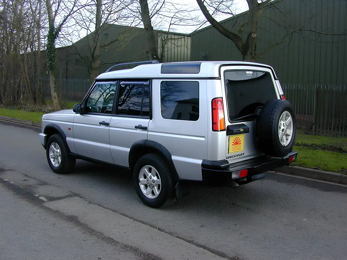 Used 2004 Land Rover Discovery Hse Silver - Interior and Exterior details 6