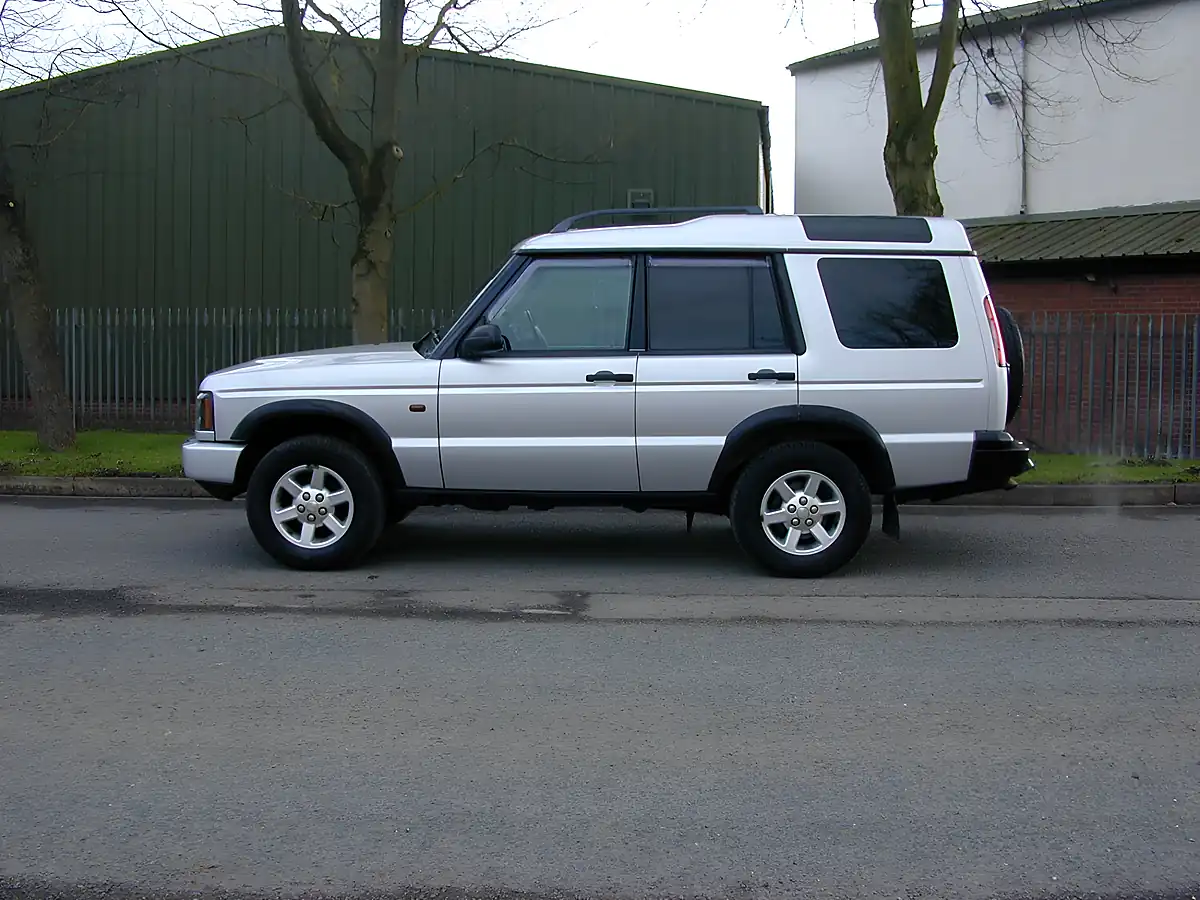 Used 2004 Land Rover Discovery Hse Silver - Interior and Exterior details 7