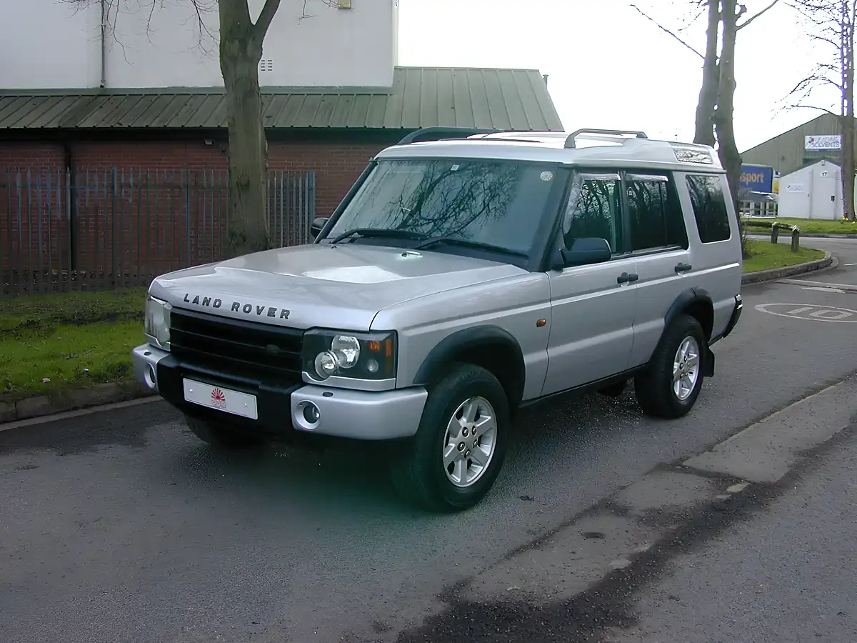 Used 2004 Land Rover Discovery Hse Silver - Interior and Exterior details 8