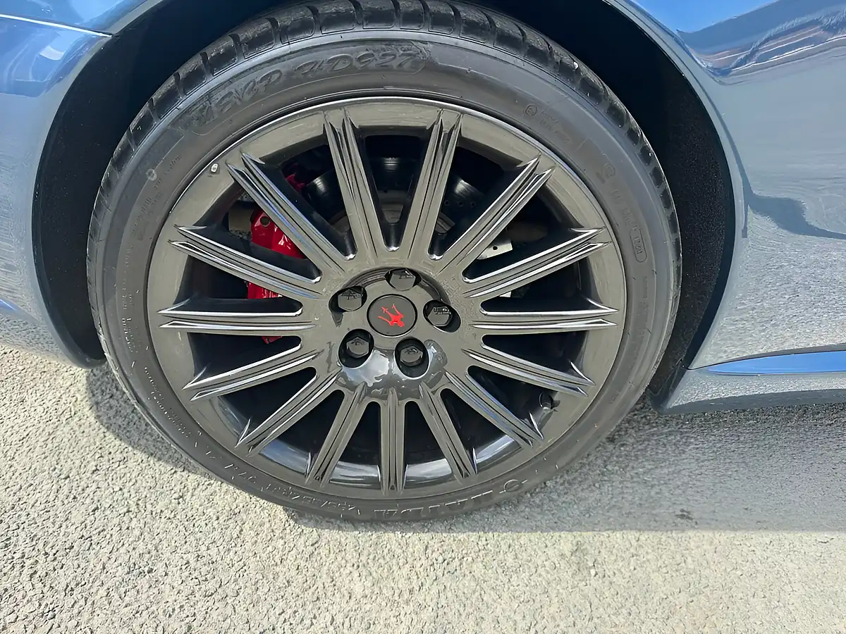 Used 2004 Maserati Coupe Cambiocorsa Blue - Interior and Exterior details 20