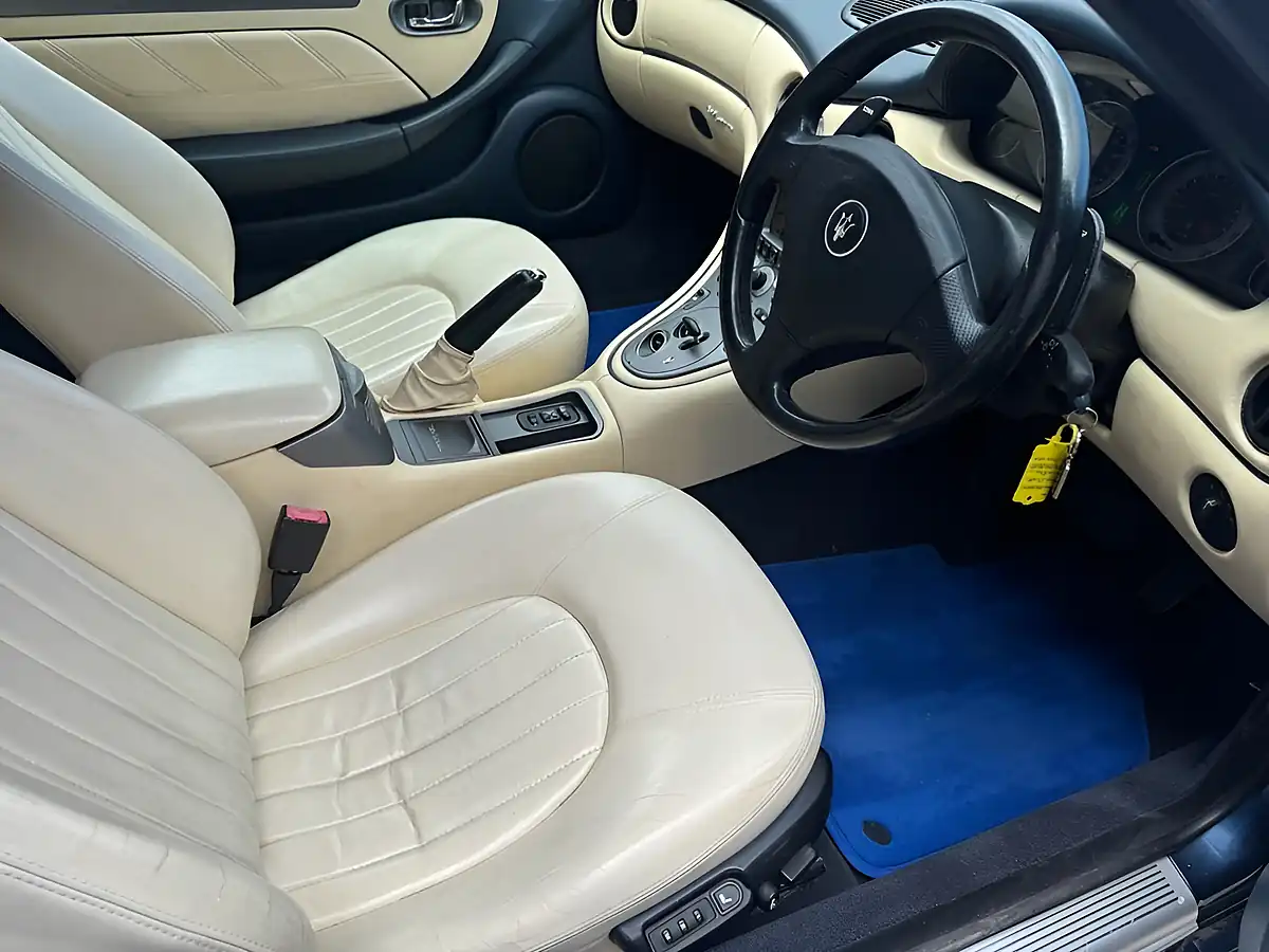 Used 2004 Maserati Coupe Cambiocorsa Blue - Interior and Exterior details 4