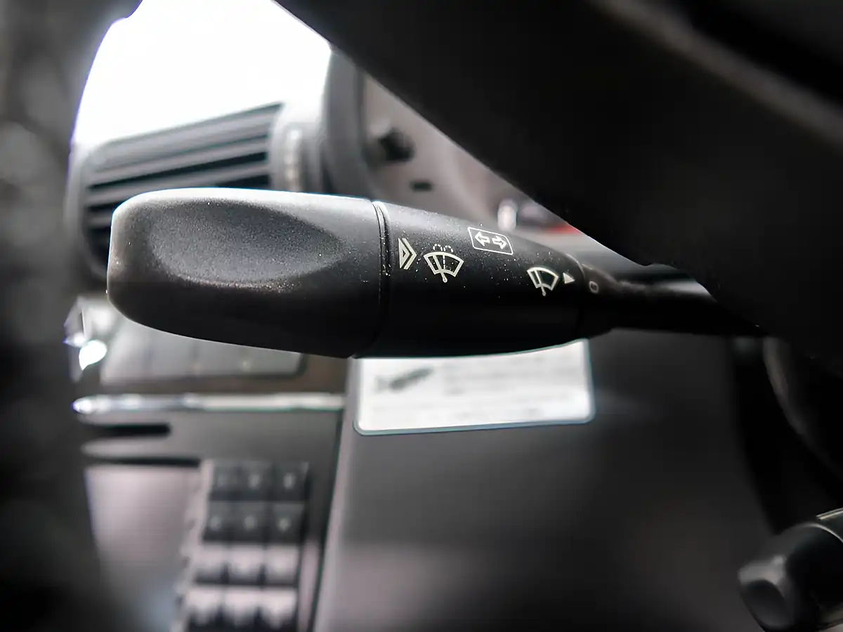 Used 2004 Mercedes-Benz C Class C55 AMG Silver - Interior and Exterior details 20