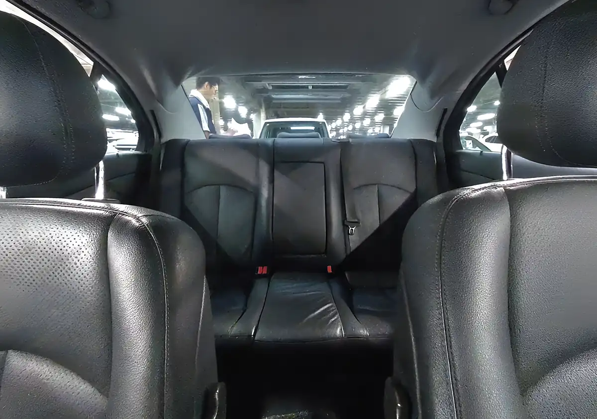 Used 2004 Mercedes-Benz E Class Avantgarde Sport Black - Interior and Exterior details 11