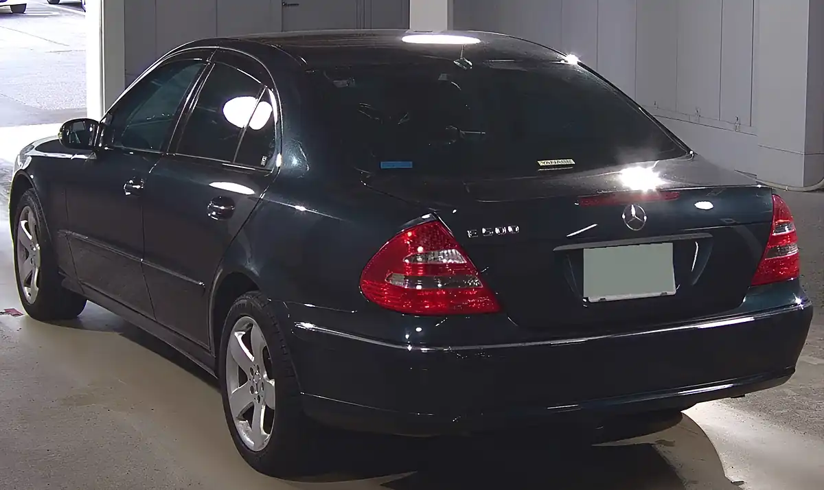 Used 2004 Mercedes-Benz E Class Avantgarde Sport Black - Interior and Exterior details 3