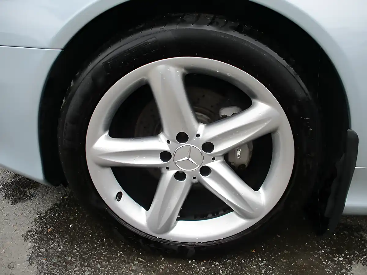 Used 2004 Mercedes-Benz Sl Class Silver - Interior and Exterior details 14