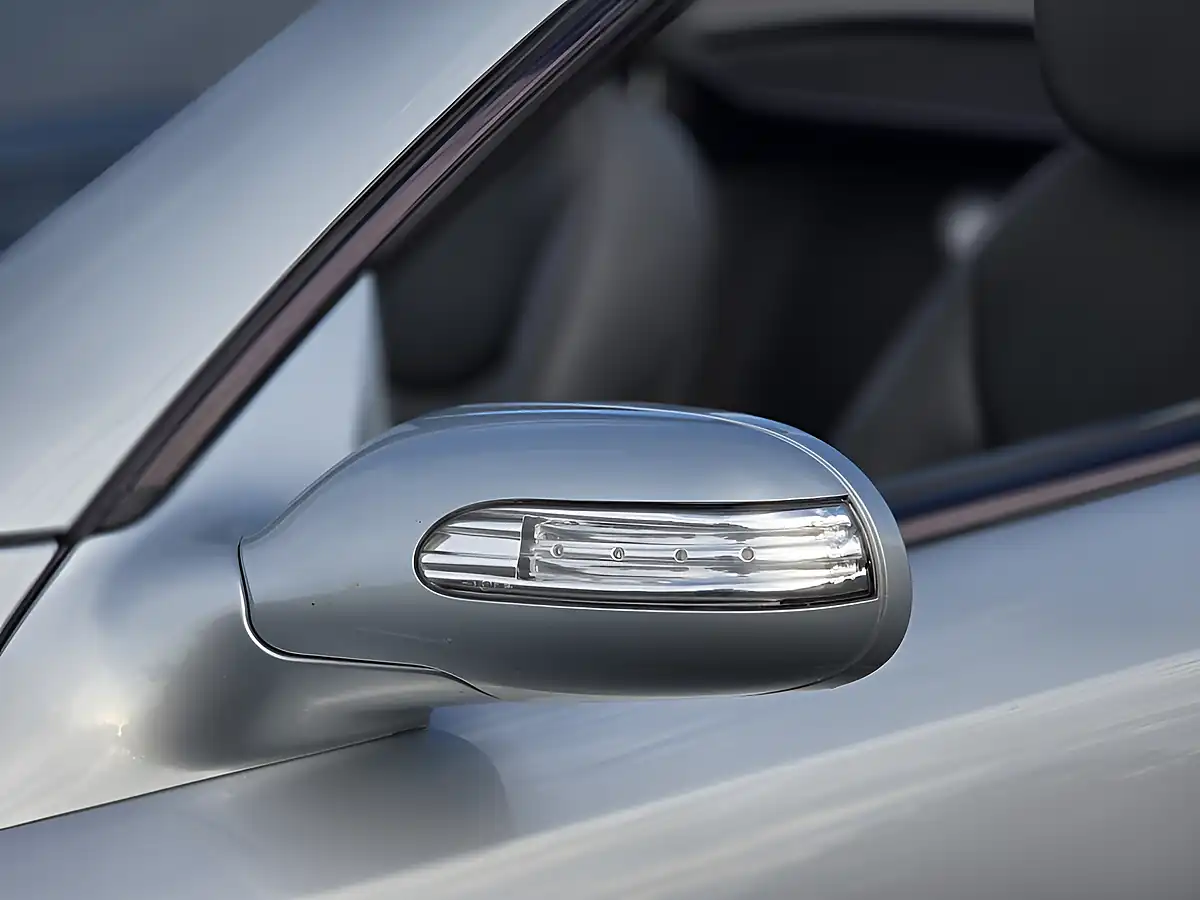 Used 2004 Mercedes-Benz Sl R230 Silver - Interior and Exterior details 16