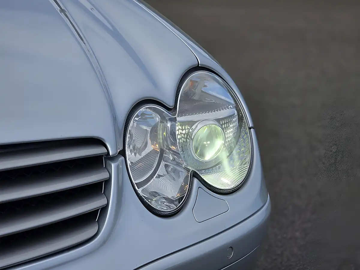 Used 2004 Mercedes-Benz Sl R230 Silver - Interior and Exterior details 4