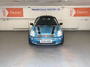 Used 2004 MINI Hatch Cooper Blue - Interior and Exterior details 3