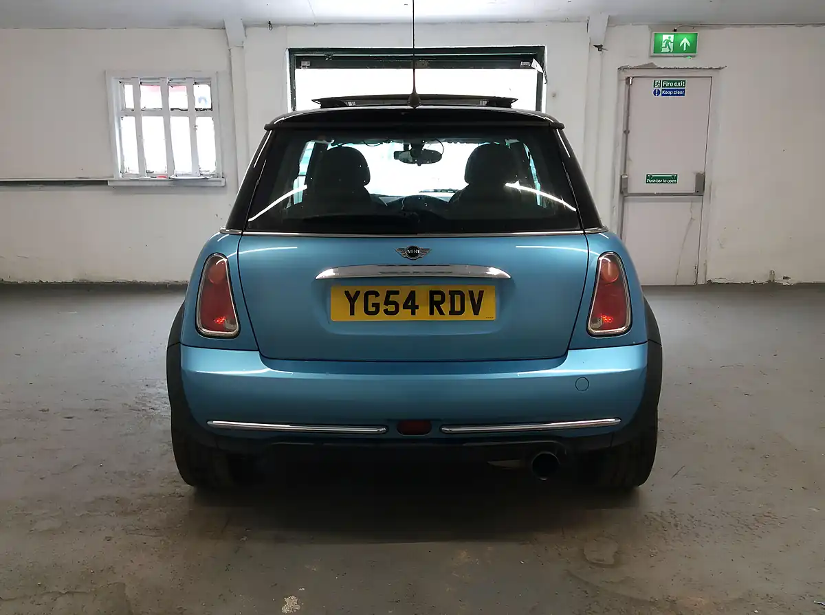 Used 2004 MINI Hatch Cooper Blue - Interior and Exterior details 5