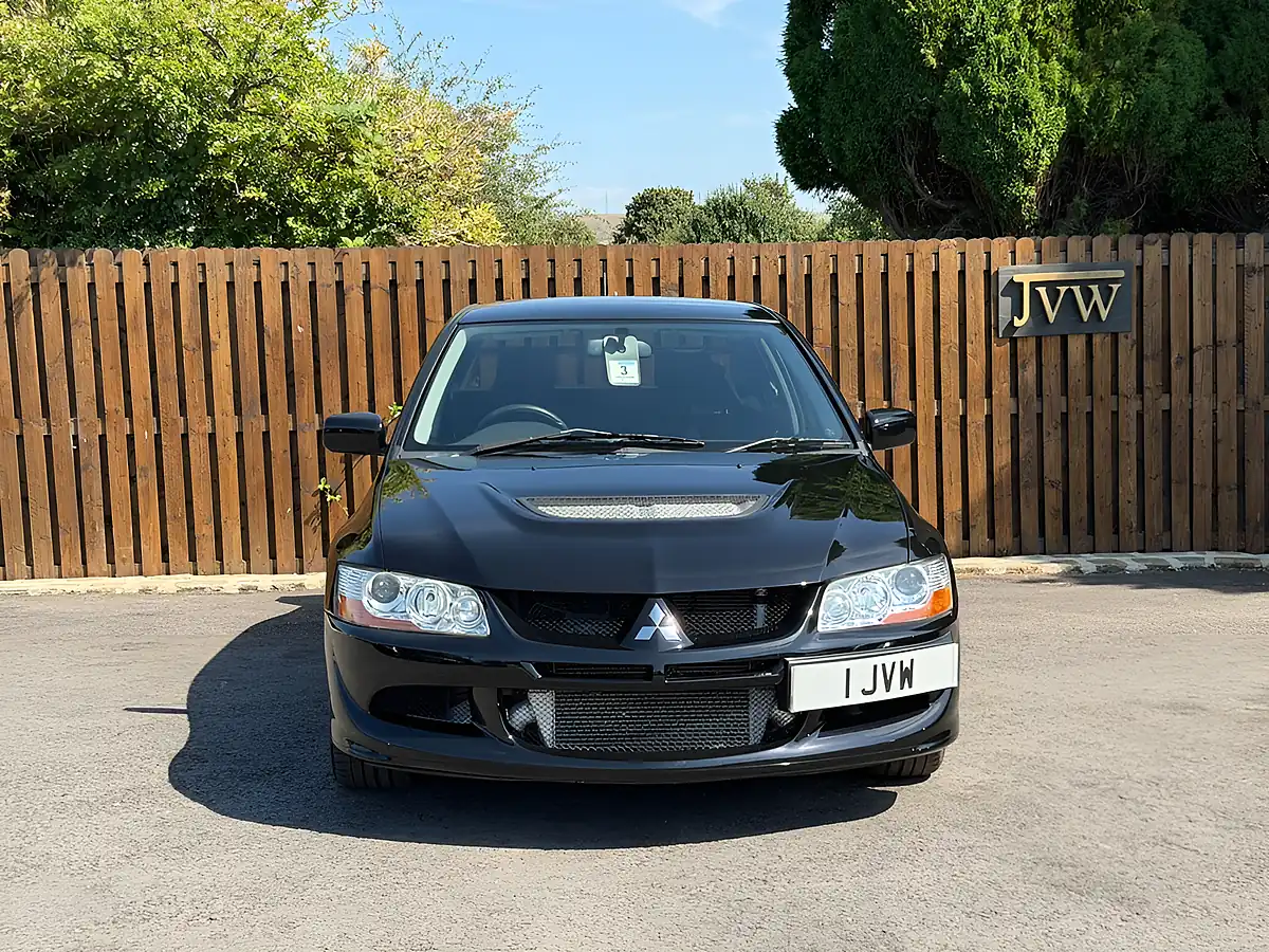 Used 2004 Mitsubishi Lancer Evo Viii 260 Black - Interior and Exterior details 12