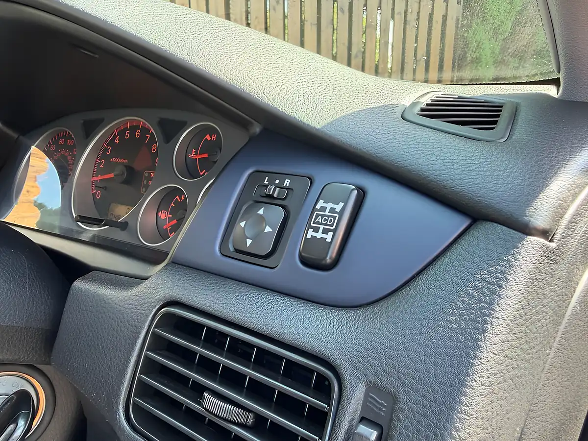 Used 2004 Mitsubishi Lancer Evo Viii 260 Black - Interior and Exterior details 16