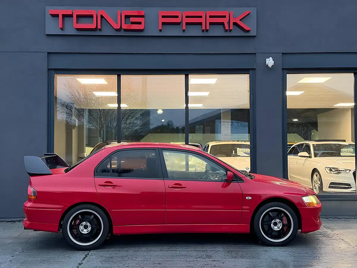 Used 2004 Mitsubishi Lancer Evo Viii Mr Red - Interior and Exterior details 10