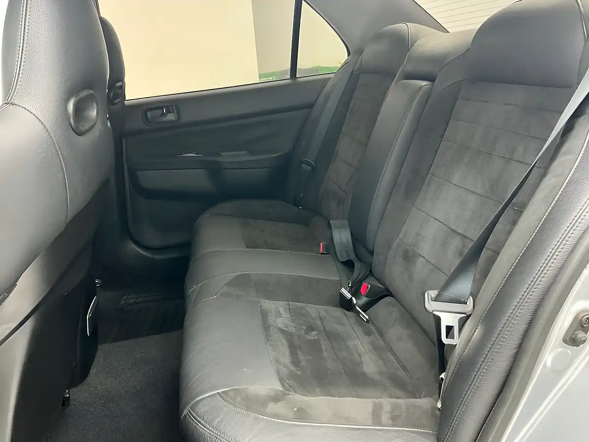 Used 2004 Mitsubishi Lancer Evo Viii Mr Silver - Interior and Exterior details 17