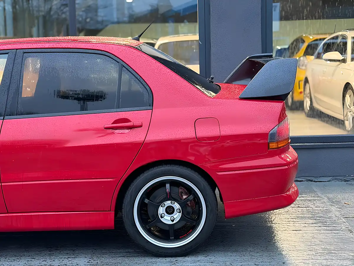 Used 2004 Mitsubishi Lancer Evolution Viii Mr Red - Interior and Exterior details 9