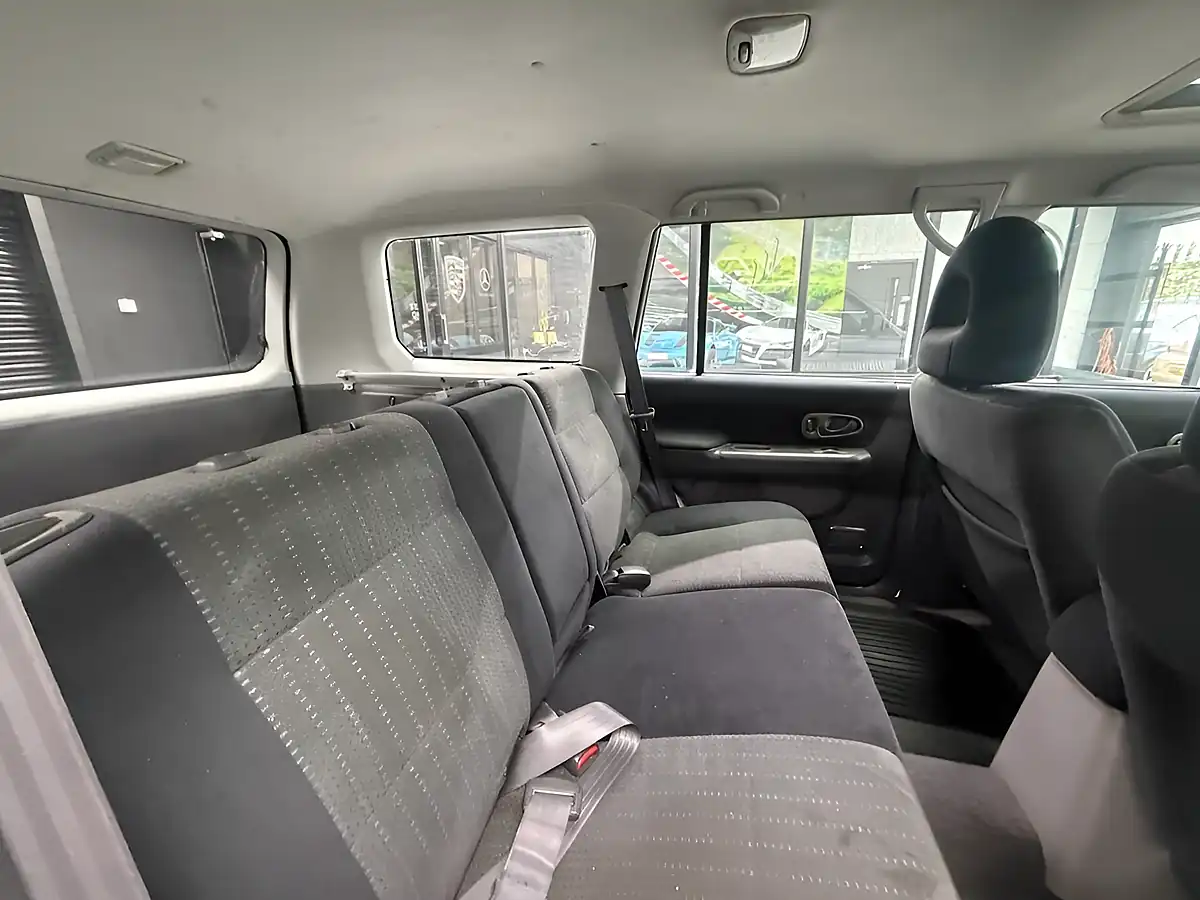 Used 2004 Mitsubishi Shogun Sport Equippe Silver - Interior and Exterior details 16