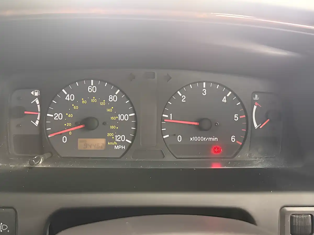 Used 2004 Mitsubishi Shogun Sport Equippe Silver - Interior and Exterior details 6