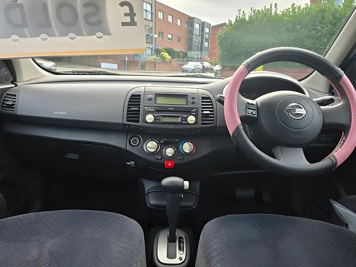 Used 2004 Nissan Micra Se Blue - Interior and Exterior details 13
