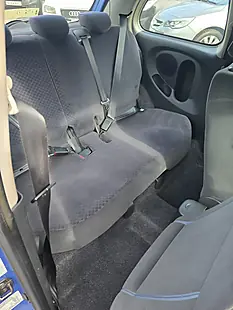 Used 2004 Nissan Micra Se Blue - Interior and Exterior details 17
