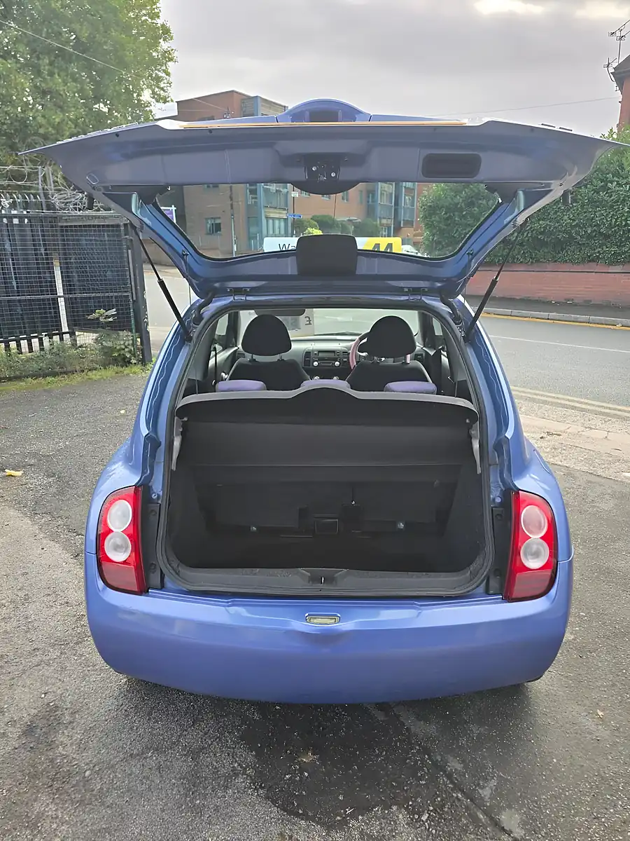 Used 2004 Nissan Micra Se Blue - Interior and Exterior details 19