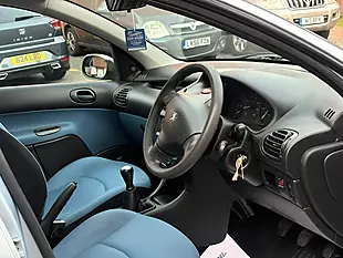 Used 2004 Peugeot 206 Fever Silver - Interior and Exterior details 11