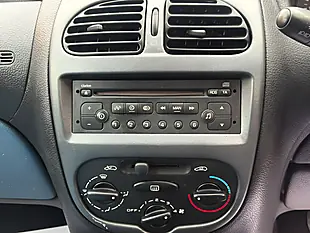 Used 2004 Peugeot 206 Fever Silver - Interior and Exterior details 16