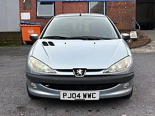 Used 2004 Peugeot 206 Fever Silver - Interior and Exterior details 2