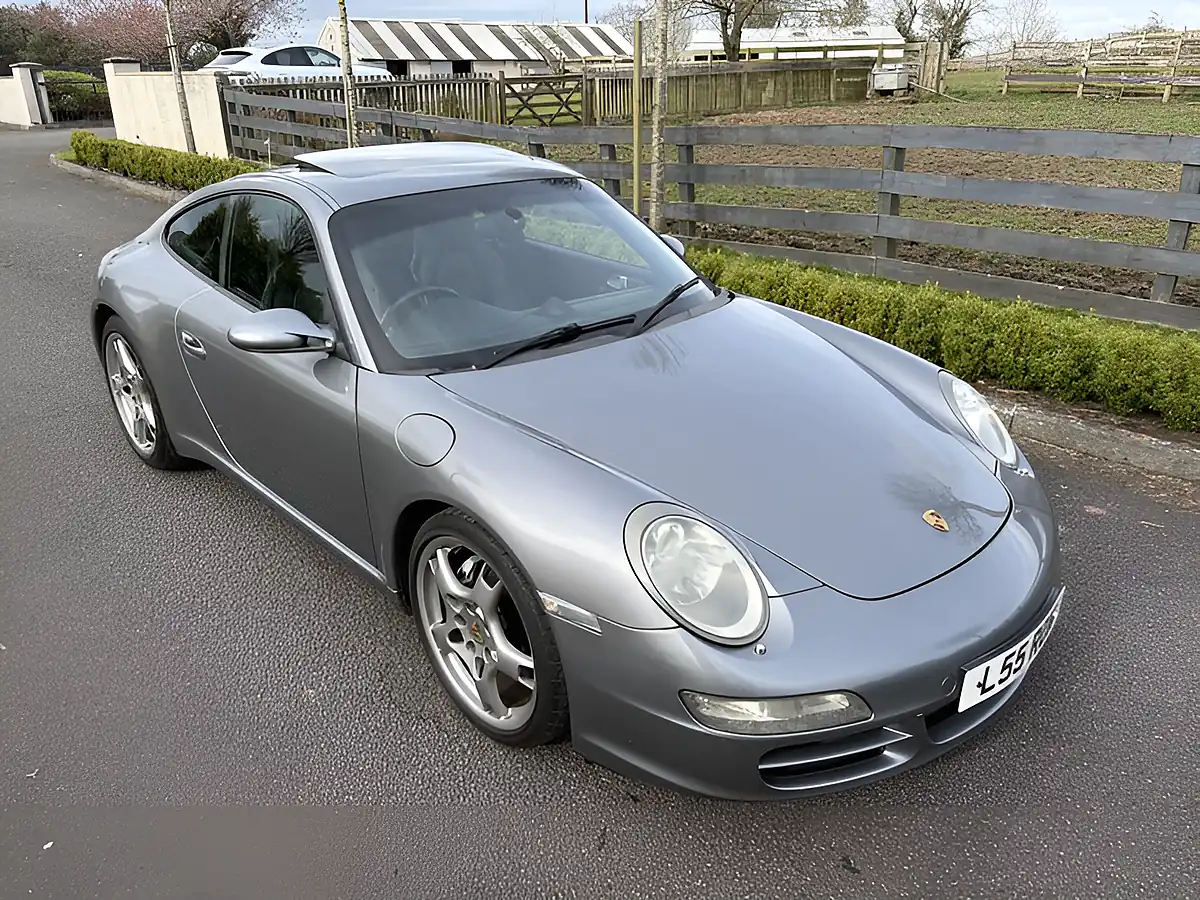 Used 2004 Porsche 911 Carrera 2 Seal Grey - Interior and Exterior details 4