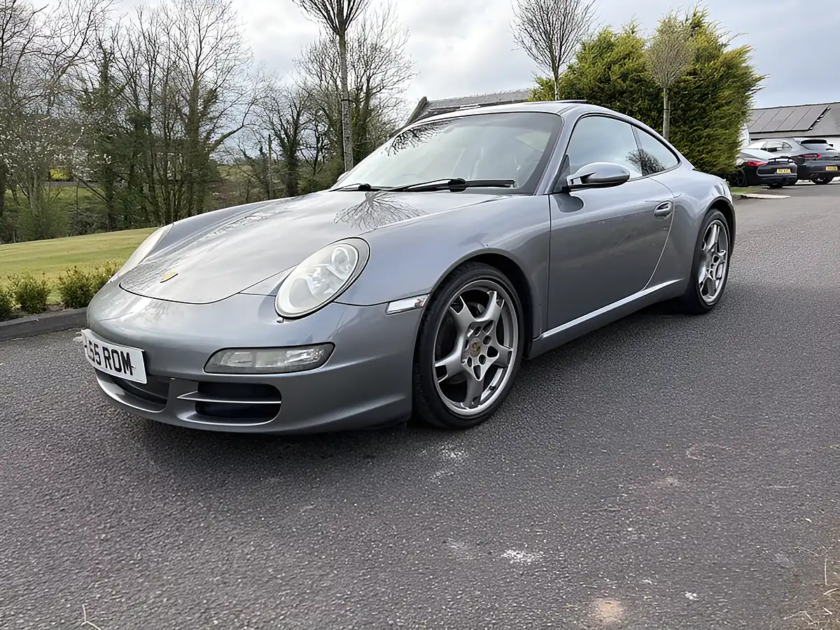 Used 2004 Porsche 911 Carrera 2 Seal Grey - Interior and Exterior details 7