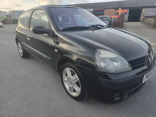 2004 Renault Clio Dynamique 1.5 dCi