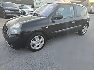 Used 2004 Renault Clio Dynamique Black - Interior and Exterior details 3