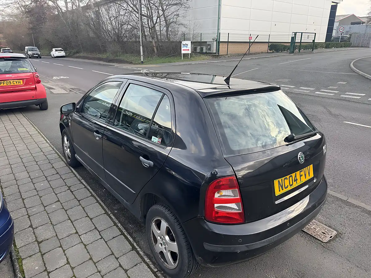 Used 2004 Skoda Fabia Elegance Black - Interior and Exterior details 3