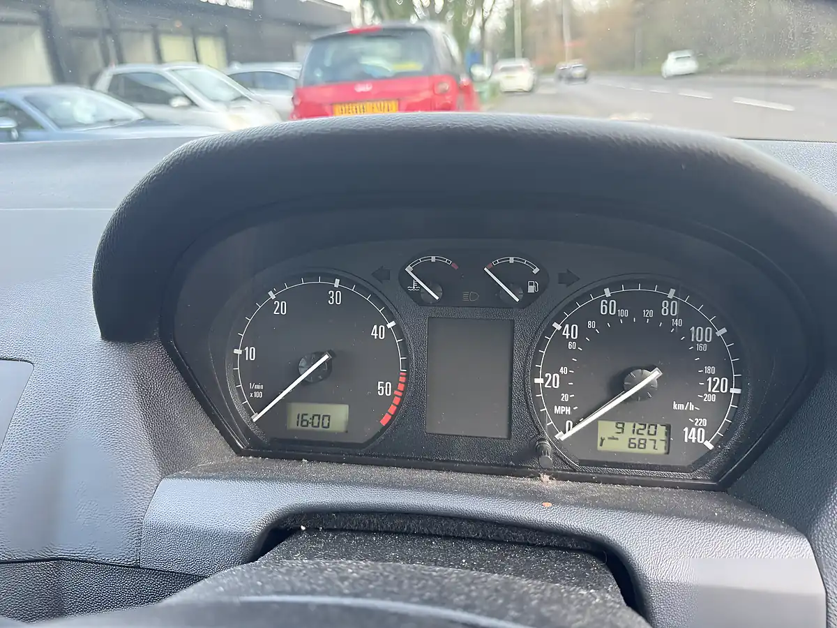Used 2004 Skoda Fabia Elegance Black - Interior and Exterior details 9